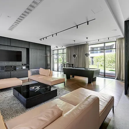 Grand - Portova Luxury Apartment